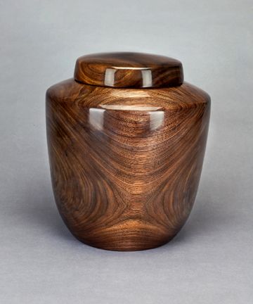 Maple Heritage Urn